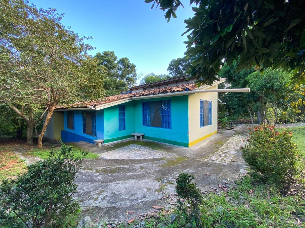 Hostal Juan Lindo サン・ペドロ・スーラ エクステリア 写真